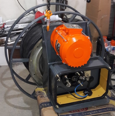 تجهیزات برق و کابل جمع کن